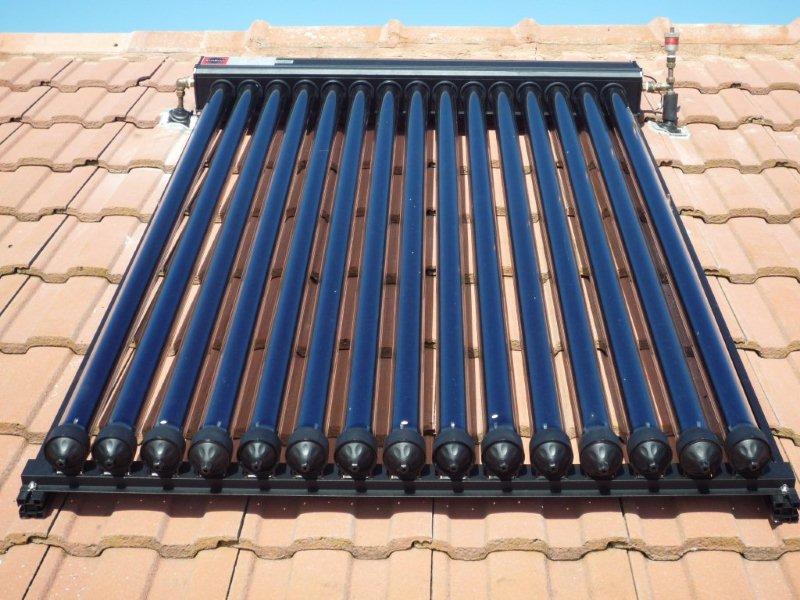 SunScan SS150/15 Evacuated Tube Solar Collector SunScan SS150/15 Evacuated Tube Solar Collector
